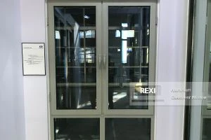 Drievoudig beglaasd aluminium raam